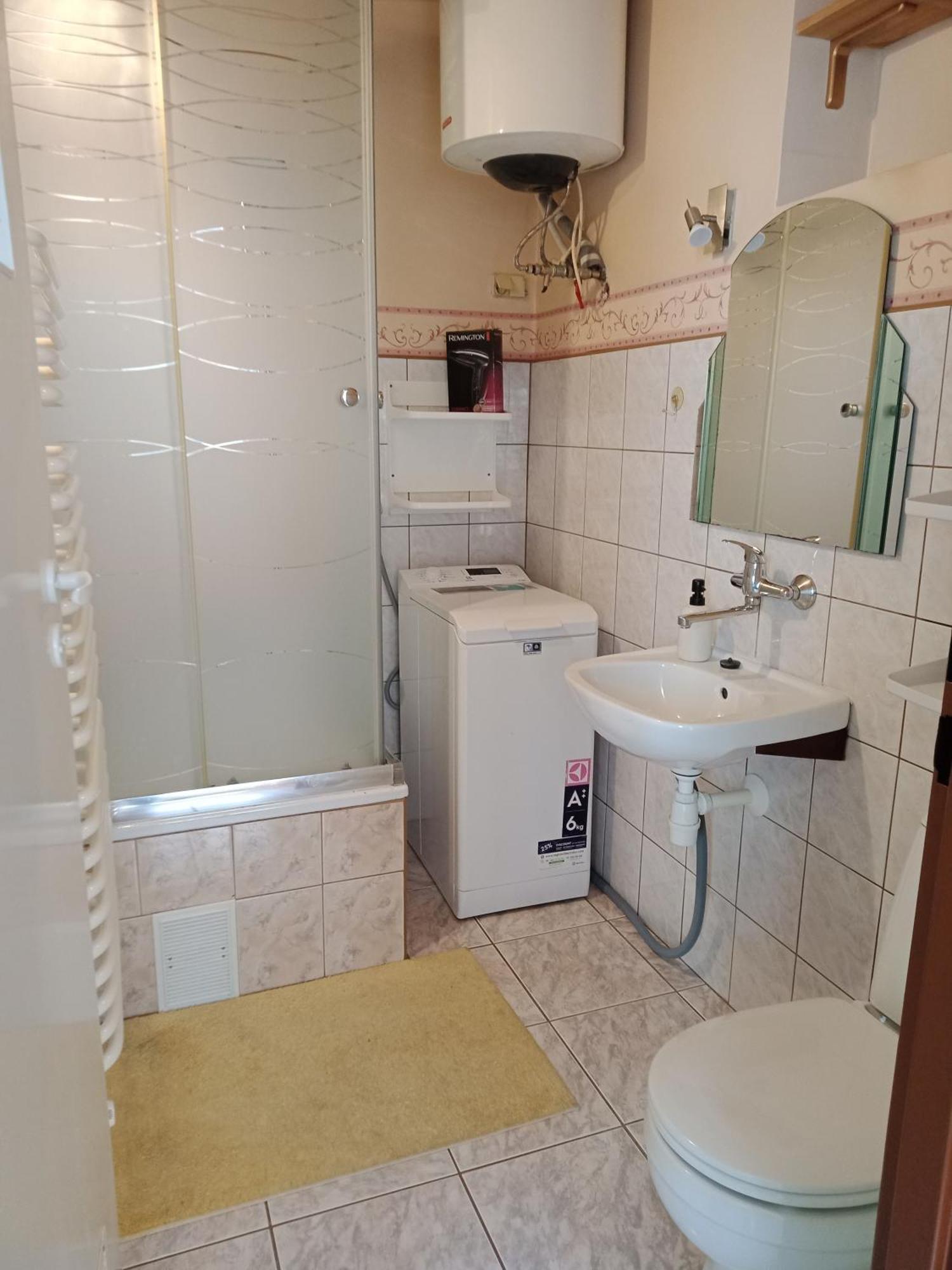 Apartament Kolo Dworcu Przemysl Ngoại thất bức ảnh